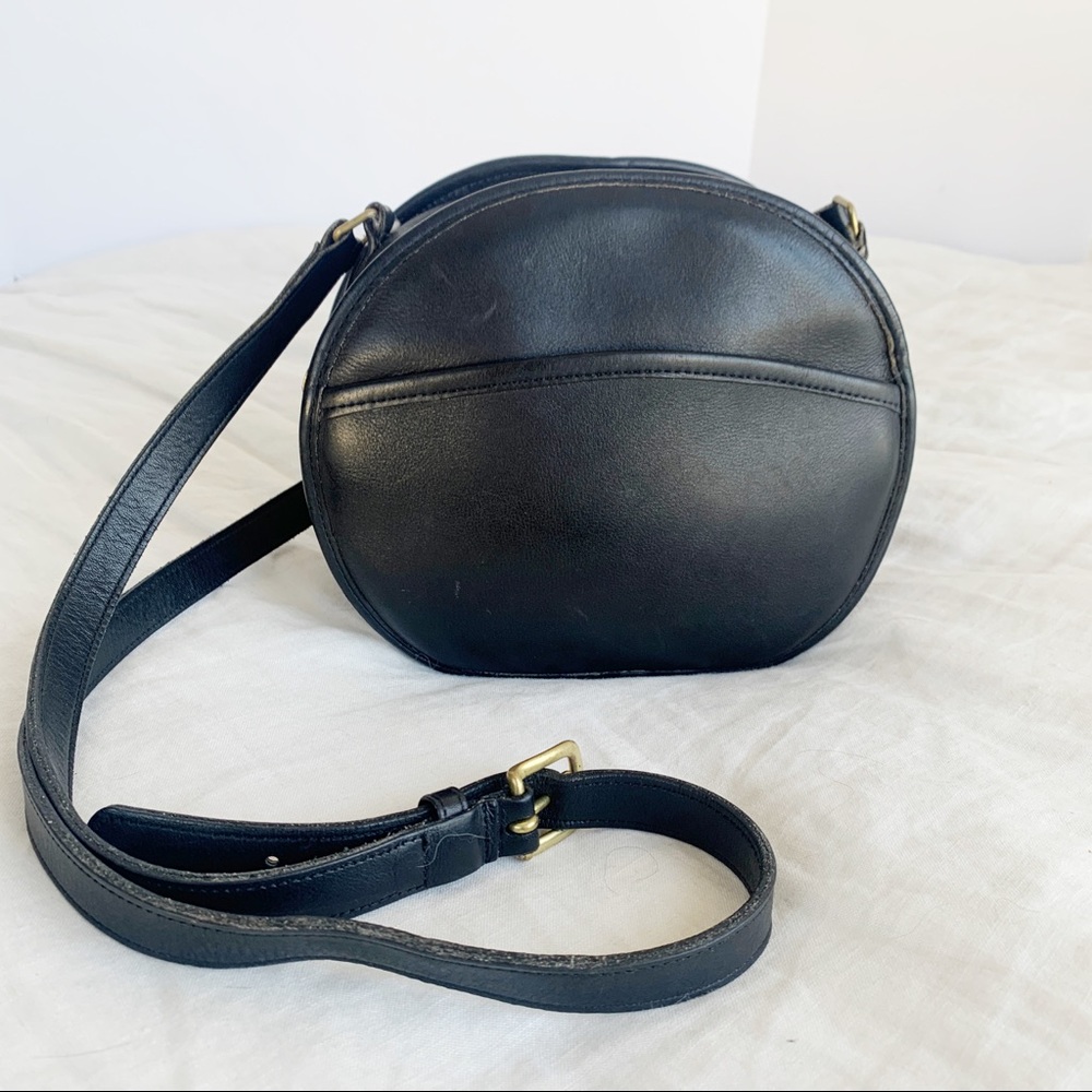 Vintage Coach Black Canteen Chester bag